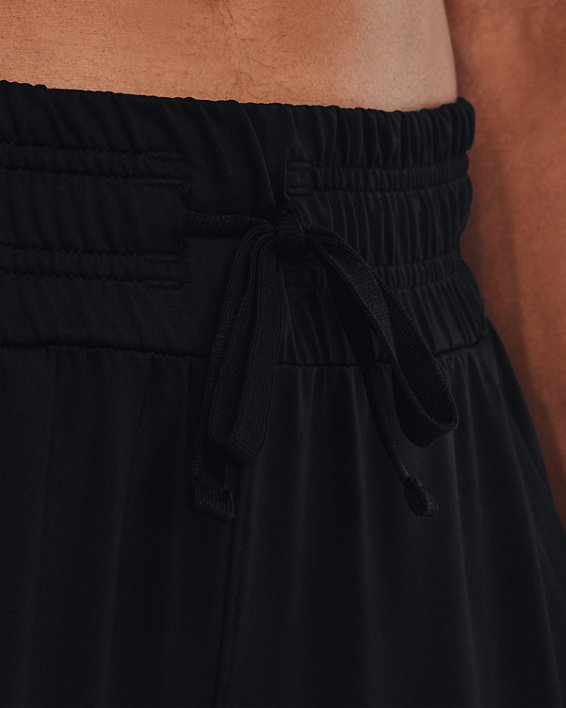 Women's HeatGear® Capri Pants, Black, pdpMainDesktop image number 3